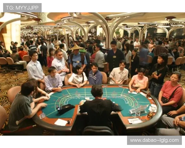 揭秘凤凰赌博平台:如何选择安全可靠的在线博彩网站