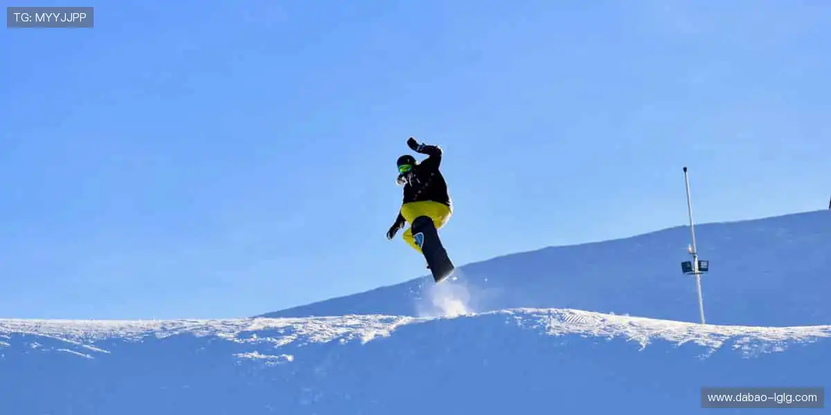 实时互动,弹幕狂欢!🎮🎉 体育直播,让热爱更有温度!